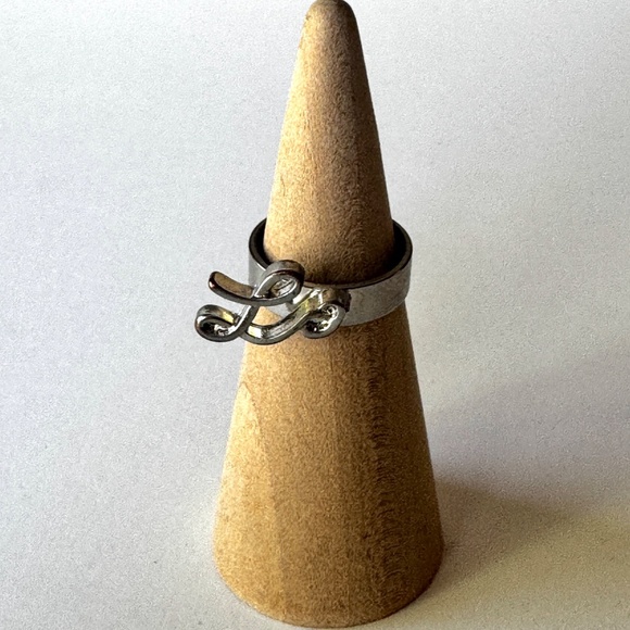 Initial L Letter Ring, Size US 6 1/2 - Picture 7 of 10